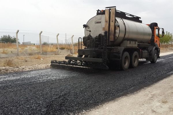 Samsat Belediyesi Yol Çalışmalarına Asfalt İle Devam Ediyor