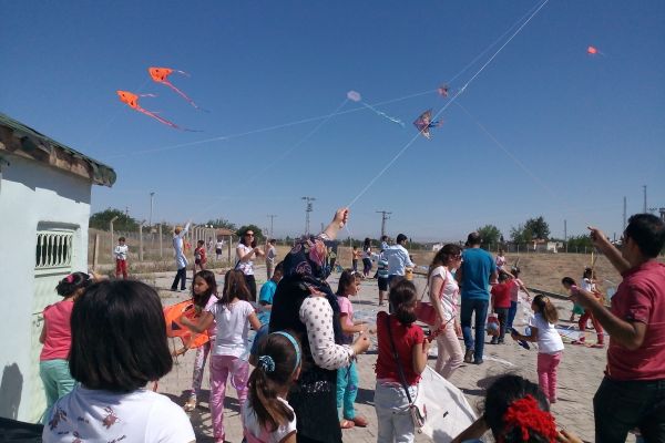 Samsat'ta Uçurtma Şenliği Yapıldı