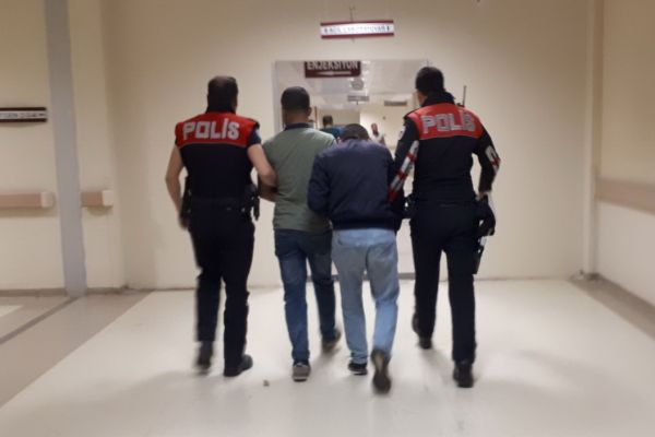 Satışa hazır eroin ve uyuşturucu hap ele geçirildi