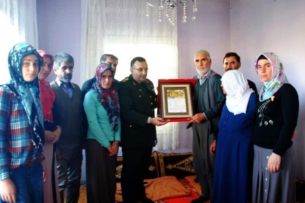 Şehidin Ailesine ‘Şehadet’ Belgesi Verildi