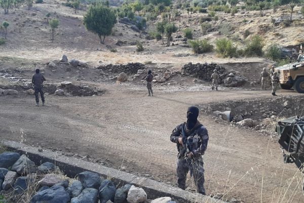 Şehit polisin kanı yerde kalmadı  