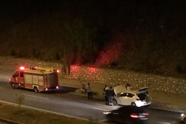 Seyir halinde otomobil yandı