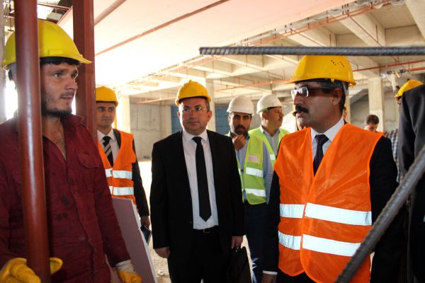 SGK Başkanı Bağlı inşaat işçileriyle bir araya geldi