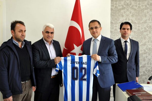 Sincikspor’dan, Kaymakam Sağ'a, Özel Forma