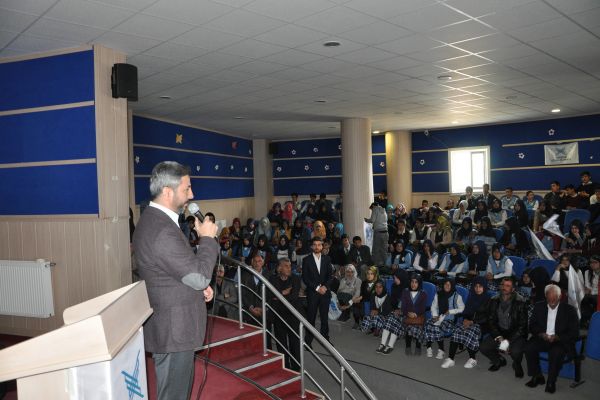 Sincik’te ‘Asımın Nesli 15 Temmuz’ konulu konferans düzenlendi