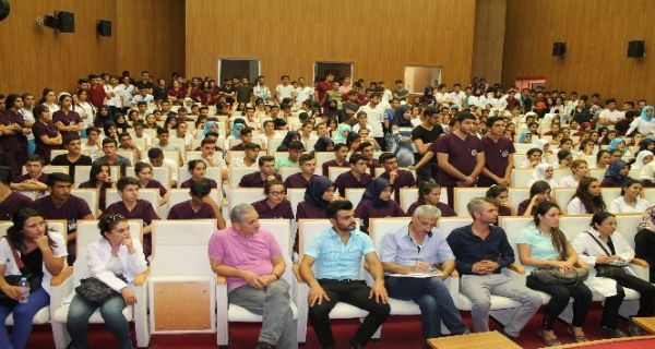 Stajyer öğrencilere oryantasyon eğitimi verildi
