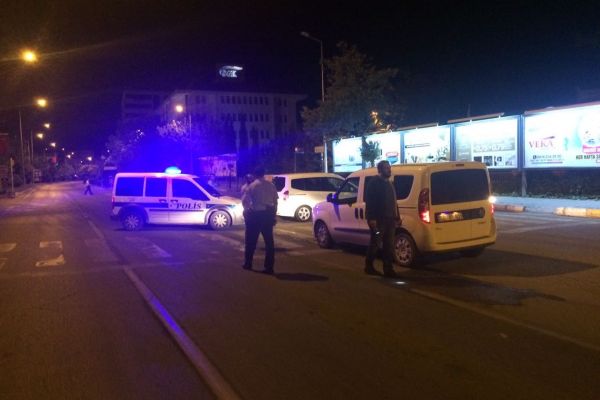 Şüpheli araçlar polisi alarma geçirdi