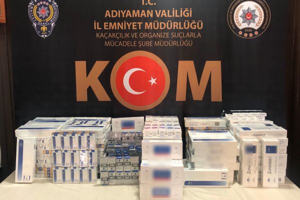 Şüpheli araçta gümrük kaçağı sigaralar ele geçirildi