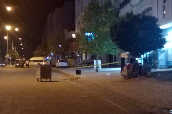 Şüpheli çanta paniğe neden oldu