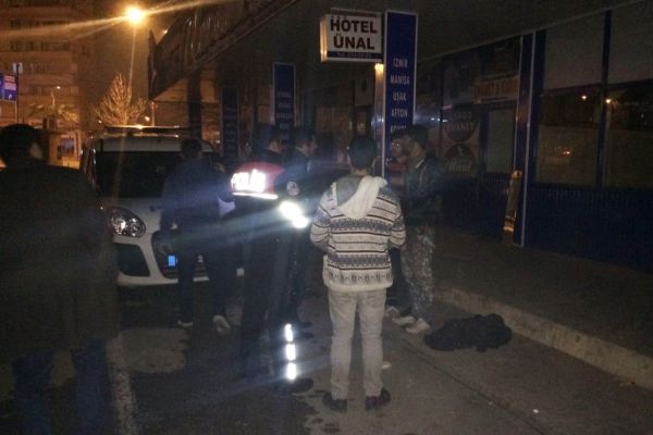 Şüpheli şahıslar polisi harekete geçirdi