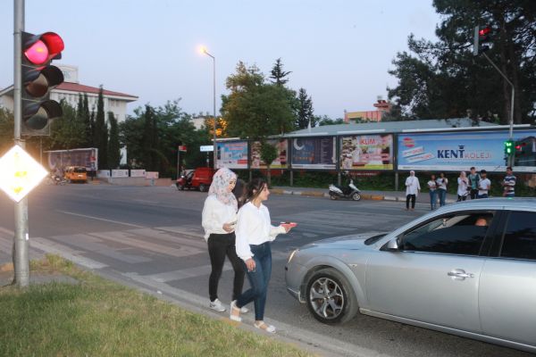 Suriyeli öğrencilerden örnek davranış