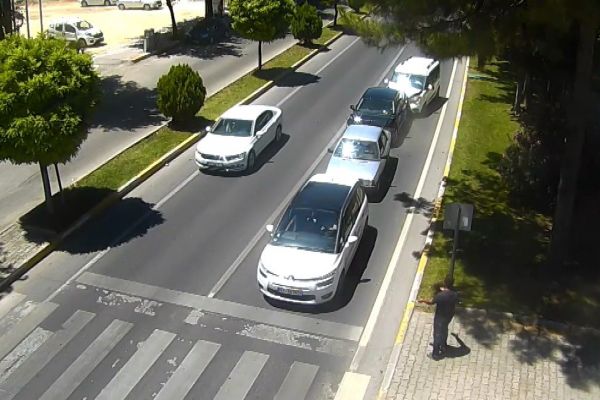 Sürücünün o güzel davranışı kazaya neden oldu