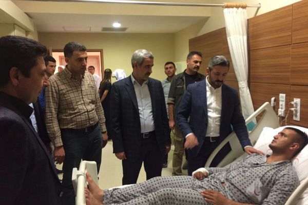 TBMM Başkanvekili Aydın’dan yaralı askere ziyaret