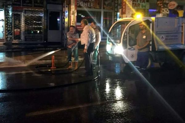 Temizlik Ekiplerinden Bayram Mesaisi