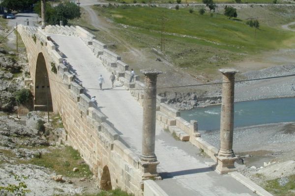 Terör Olayları Turizmi 'Bıçak' Gibi Kesti