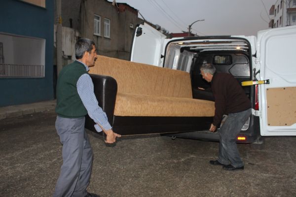 TOGEM’den evi yanan aileye anlamlı yardım