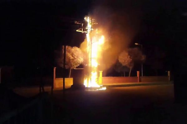 Trafo patladı: 1 Yaralı