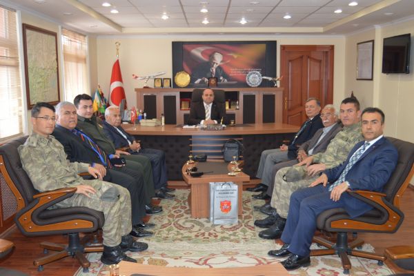 TSKGV’den, Başkan Erdoğan’a Plaket