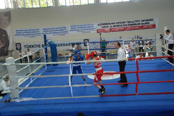 Türkiye Boks Şampiyonası Adıyaman'da Başladı
