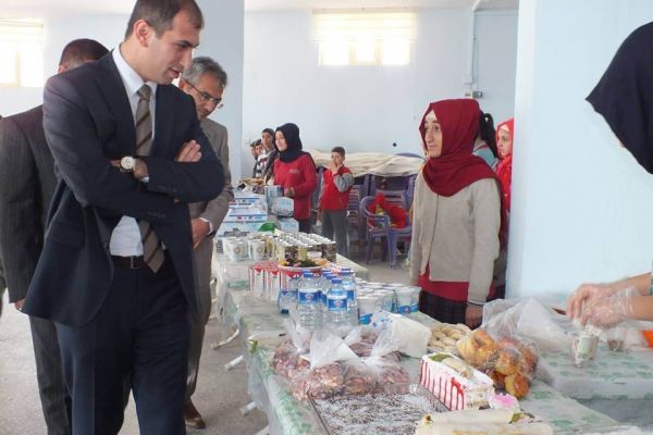 Tut İHH Temsilciliği Yetim Çocuklar İçin Kermes Düzenledi