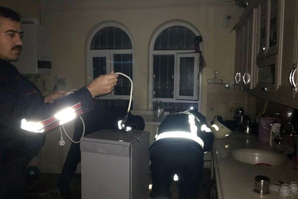 Üçlü Prizden Çıkan Yangın Korkuttu