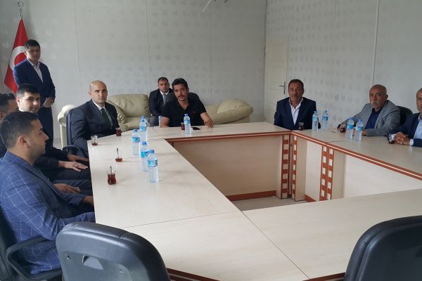 Ülkü Ocakları depremzedelerle bir araya geldi