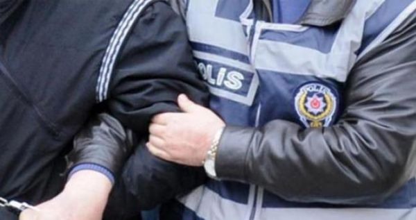 Uyuşturucu alarak araç kullanan şahıs polis ekiplerince yakalandı