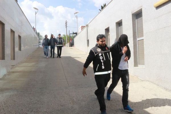 Uyuşturucu operasyonunda terör örgütünün dokümanları ele geçirildi