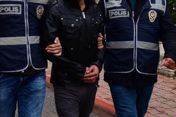 Uyuşturucu satan şahsa 17 yıl hapis cezası verildi