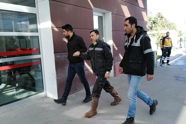 Üzerine dalgıç pompası düşen işçi yaralandı