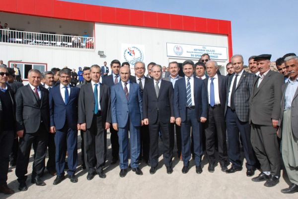 VALİ DEMİRTAŞ: “2015 YILI SPOR YATIRIMLARIYLA DOLU BİR YIL OLACAK”