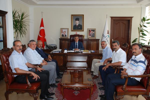 Vali Kalkancı belediye başkanları ve STK Temsilcileriyle bir araya geldi
