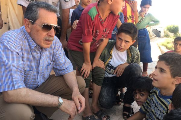  Vali Kalkancı Suriyeli misafirleri dinledi