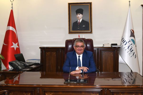 Vali Pekmez’den 30 Ağustos Zafer Bayramını kutladı