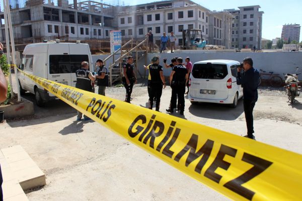 Valilik inşaat alanında cinayet 