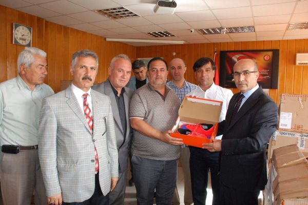 Valilik’ten Amatör Spor Kulüplerine Destek