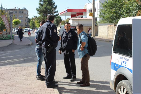 Vatandaşın ihbar ettiği şüpheli kişi polis çıktı