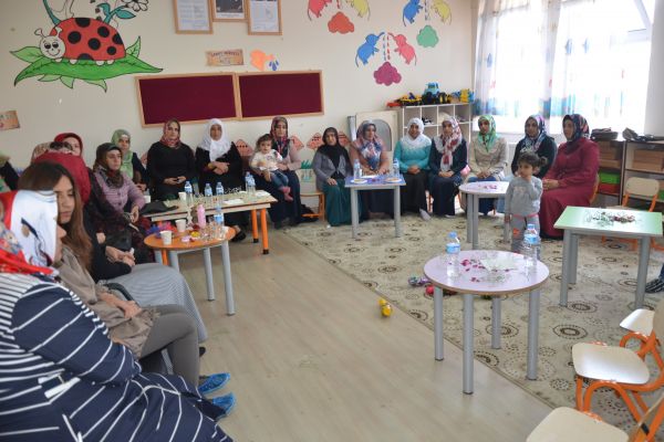   Vilayetler Hizmet Birliği Anaokulunda Kutlu Doğum Etkinliği