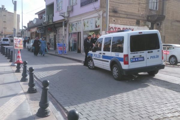 “Yan Baktın” Kavgası: 1 Yaralı