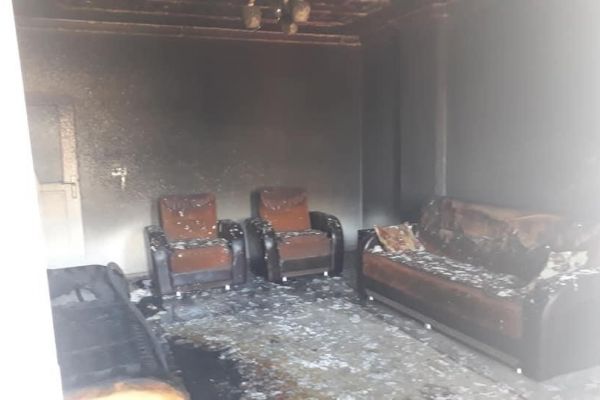 Yangın evi küle çevirdi
