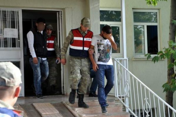 Yaşı Küçük İki Kız Çocuğunu Kaçıranlar Yakalandı