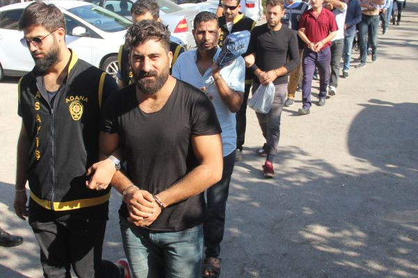 Yaşlı kadın telefon dolandırıcılarına ders verdi