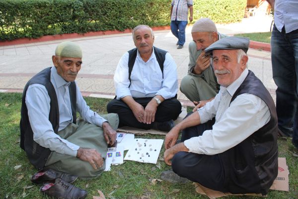 Yaşlı Vatandaşlar Çocukluk Yıllarına Döndü