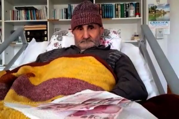 Yatalak hasta, bayram ikramiyesini kampanyaya bağışladı