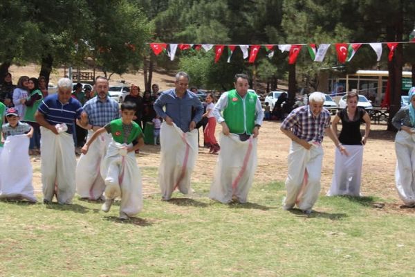 Yetim çocuklar uçurtma şenliğinde buluştu