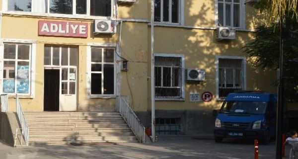 Yol uygulamasında uyuşturucu ele geçirildi