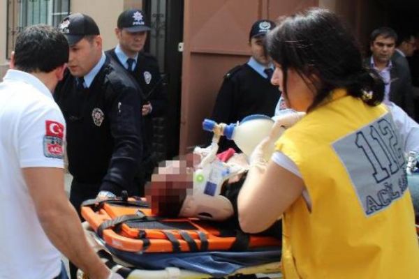 Yüksekten Düşen Suriyeli Ağır Yaralandı