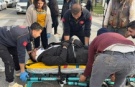 Yayaya çarpmamak için motosikleti devirdi: 1 yaralı