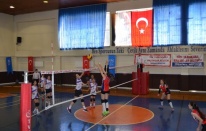 Voleybol Yarı Final Heyecanı Başladı