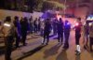 13 Yaşındaki çocuğun katil zanlısının evinin önünde gergin bekleyiş